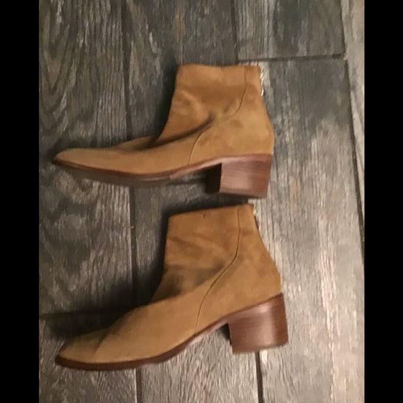 Mabaleen Booties - Picture 5 of 7